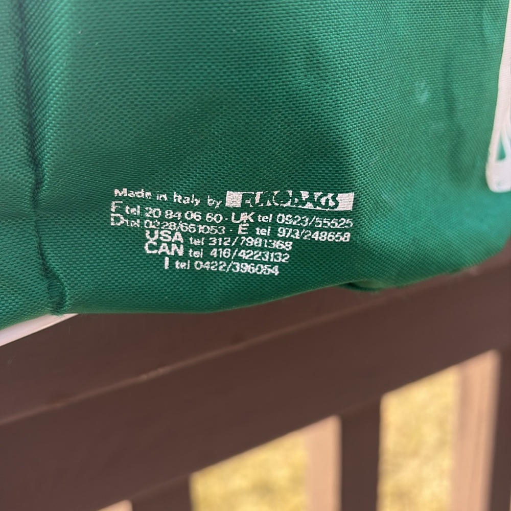 United Colors of Benetton Green Nylon Duffle Bag 1980s Iconic Collectible - Picture 5 of 12
